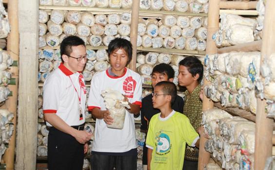 OCBC Ajarkan Ratusan Mahasiswa Berbisnis