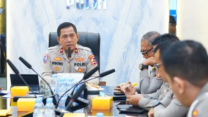Dirregident Korlantas Polri Brigjen Pol Wibowo membuka rapat analisis 2026