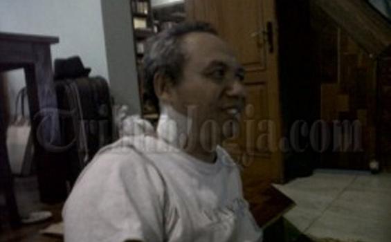 Kenal Lewat Facebook Pelaku Penusukan Dosen UGM Orang Aneh