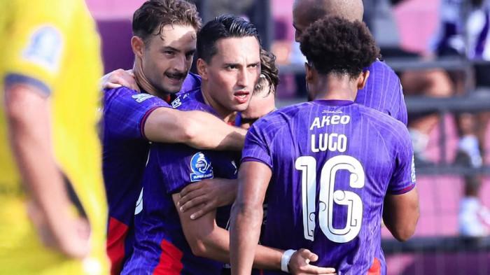 Ezra Walian Persik Kediri 27/11