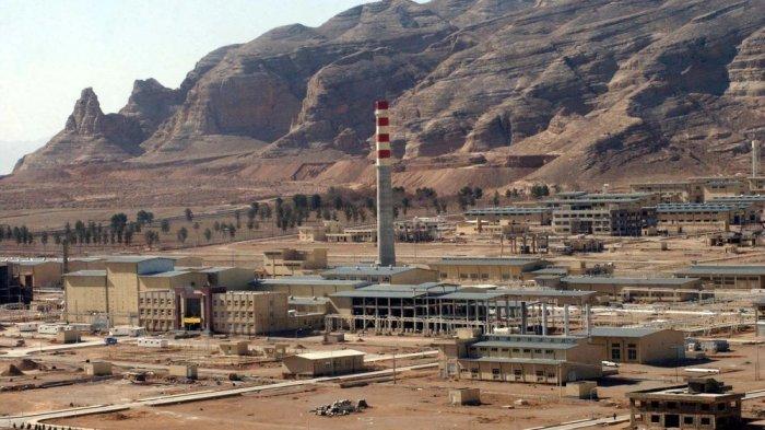 Fasilitas konversi uranium Iran di luar kota Isfahan, sekitar 254 mil selatan ibu kota Teheran.