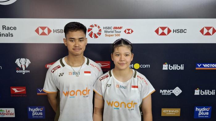 MELAJU KE BABAK KEDUA - Pemain ganda campuran Indonesia, Jafar Hidyatullah/Felisha Alberta Nathanie Pasaribu sukses menyingkirkan wakil Denmark, Kristoffer Kolding/Mette Werge pada babak 32 besar Indonesia Masters 2026 melalui kemenangan straight game 21-14, 21-19 di Istora Senayan, Jakarta, Rabu (21/1/2026).
