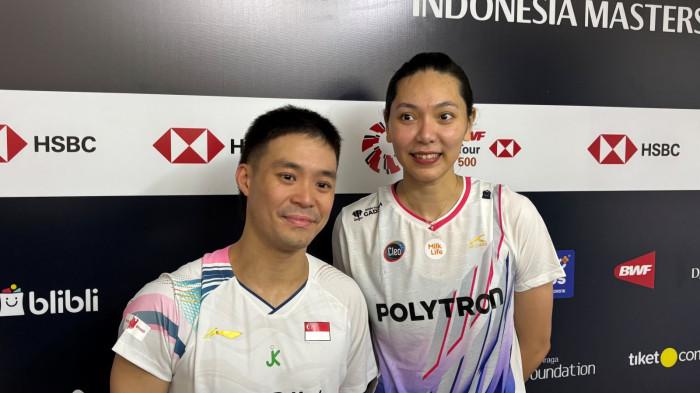 KE PEREMPAT FINAL - Pasangan ganda campuran “gado-gado” Hee Yong Kai Terry (Singapura) dan Gloria Emanuelle Widjaja (Indonesia) menyampaikan keterangan kepada awak media usai pertandingan 16 besar Indonesia Masters 2026 di Istora Senayan, Jakarta, Kamis (22/1/2026). (Tribunnews/Alfarizy)