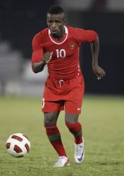 Cedera Greg Nwokolo Masih Ditangani
