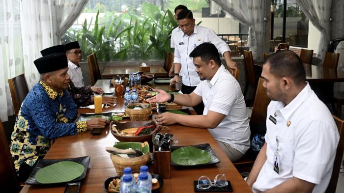 Gubernur Bobby Nasution Bahas Dukungan Pendidikan Pesantren Bersama PW Muhammadiyah Sumut