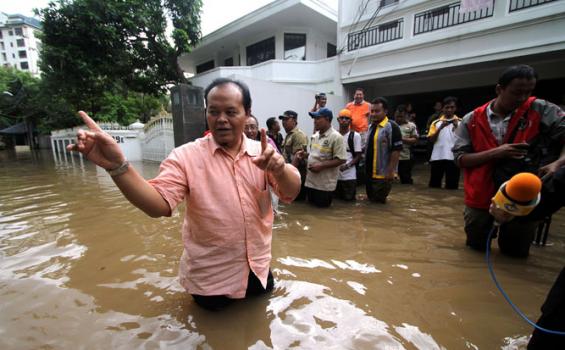 Istri Hidayat Nurwahid Bertahan di Rumah