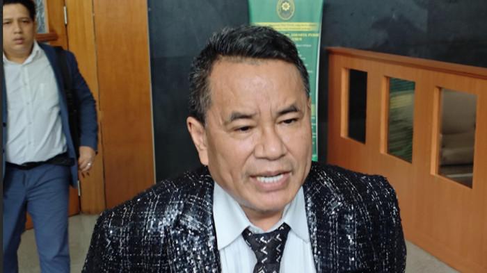 VONIS RAZMAN NASUTION - Pengacara Hotman Paris, saat ditemui di Pengadilan Negeri Jakarta Pusat, pada Selasa (23/9/2025). Hotman Paris kasihan Razman Nasution divonis 1,5 tahun penjara.