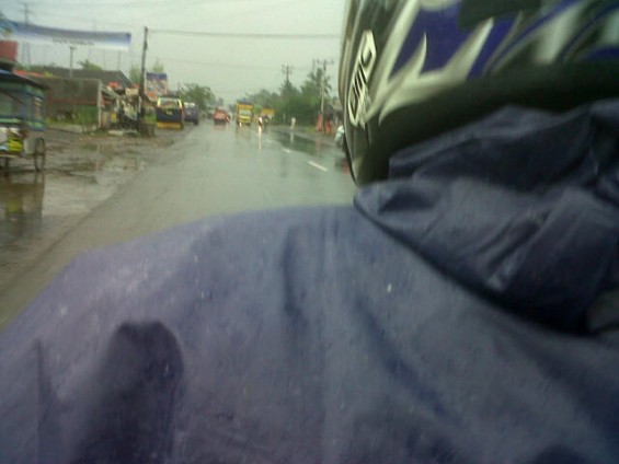 Abu Merapi di Tasikmalaya Bikin Sakit di Mata