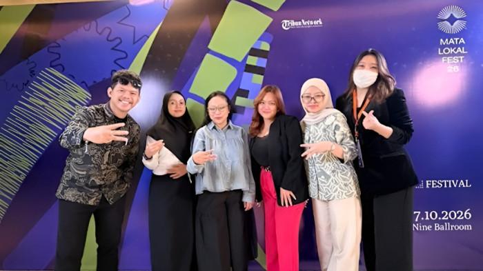 POTENSI EKSPOR - Indonesian Export Channel (IEC) hadir di Mata Lokal Fest 2026 yang digelar Tribun Network untuk mendorong produk lokal menembus pasar global. IEC membina UMKM dan calon eksportir melalui edukasi, mentoring bisnis, serta sertifikasi dan pelatihan ekspor.