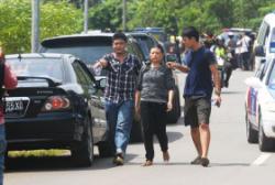 Ibunda Putri: Mestinya Saya yang Kesurupan, Bukan Ros