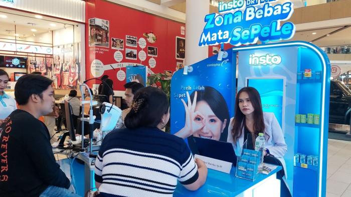 Insto Pemeriksaan Mata dengan Dokter