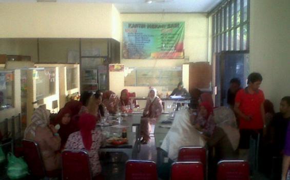 Istri Anggota Dewan Kuasai Kantin DPRD Sulsel