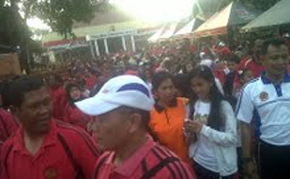 Polisi-Wartawan Jalan Santai HUT Bhayangkara