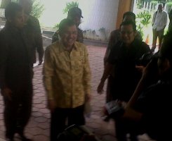 Jusuf Kalla Tiba di Kejagung Jalani Pemeriksaan
