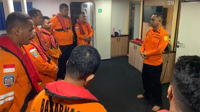 KM Makmur 03 Terbakar di Laut Banda