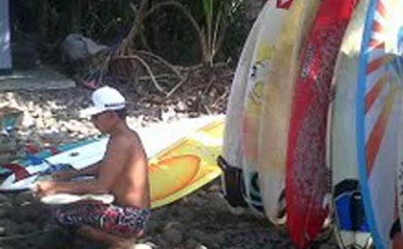 Kompetisi Surfing Dunia Dibuka Wakil Bupati