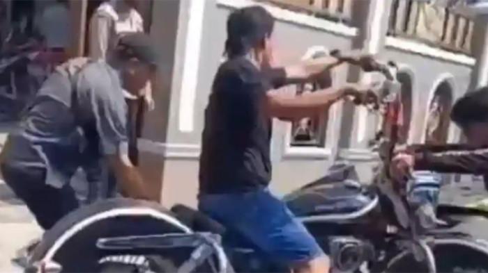 KPK Sita Motor Gede Milik Lilik Budi