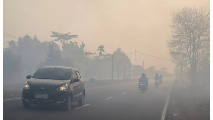 Otoritas Negara Bagian Sarawak di Malaysia Timur telah memerintahkan penutupan 591 sekolah di 10 distrik selama dua hari karena makin memburuknya kondisi kabut asap di wilayahnya.