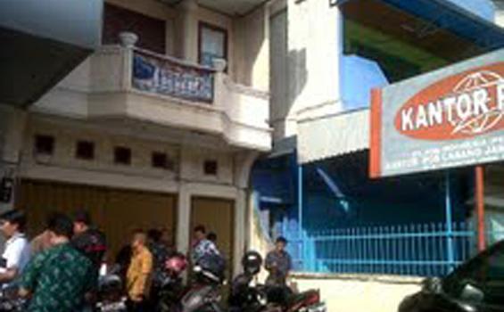 Perampok Borgol Kepala Kantor Pos Kebun Handil