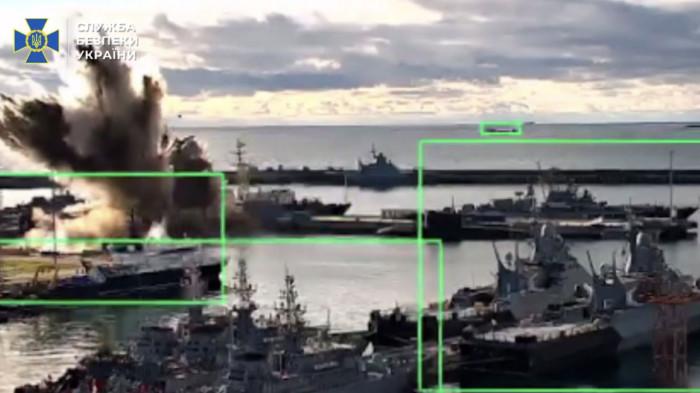 Kapal Selam Rusia Meledak