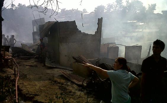 Puluhan Rumah di Kampung Searaya Atas Ludes Terbakar