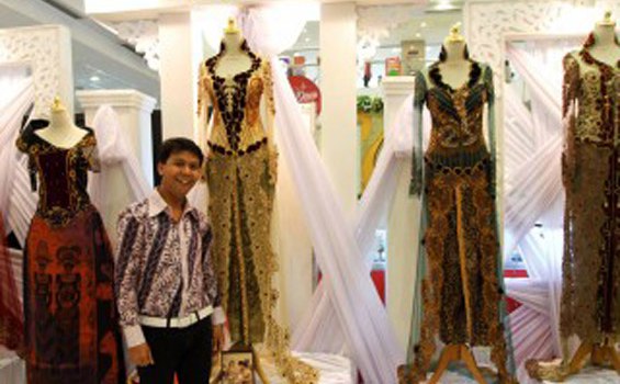 Paduan Kebaya Tak Kaku Lagi