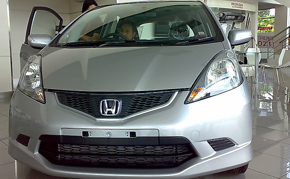 Bingung Pilih Mobil Hatchback yang Irit dan Bertenaga? Ini Dia 3 Pilihannya