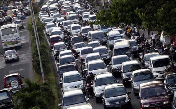 Polisi Tilang yang Tak Patuhi Aturan 4 in 1