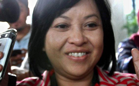 Sepupu Bantah Berikan Paspornya untuk Digunakan Nunun Kabur