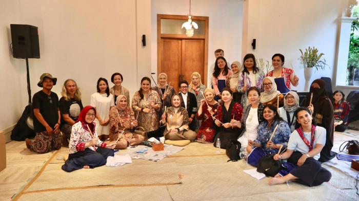 Ketua Harian Dekranas Tri Tito Karnavian Tekankan Komitmen Perkuat Batik sebagai Identitas Nasional