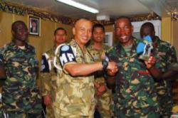 Komandan Tanzania Kunjungi Markas POM TNI di Lebanon