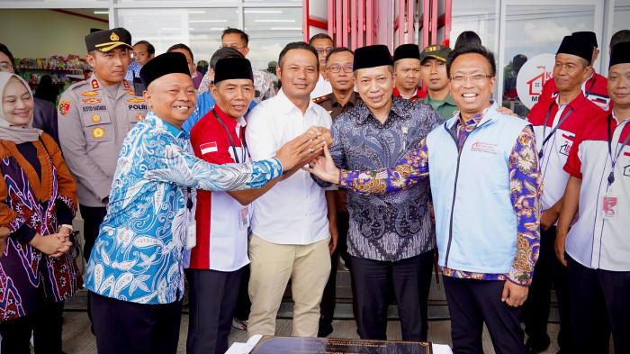 Punya 700 Anggota, Menkop Resmikan Koperasi Desa Merah Putih di Metuk Boyolali