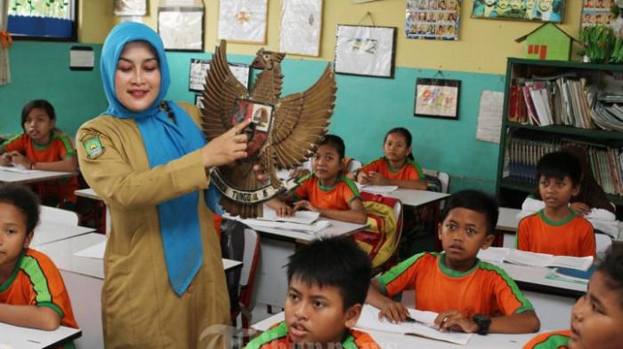 Ceritakan Pengalaman Anda Ketika Mengambil Peran aktif dalam Komunitas, Esai PPG Prajabatan Poin A