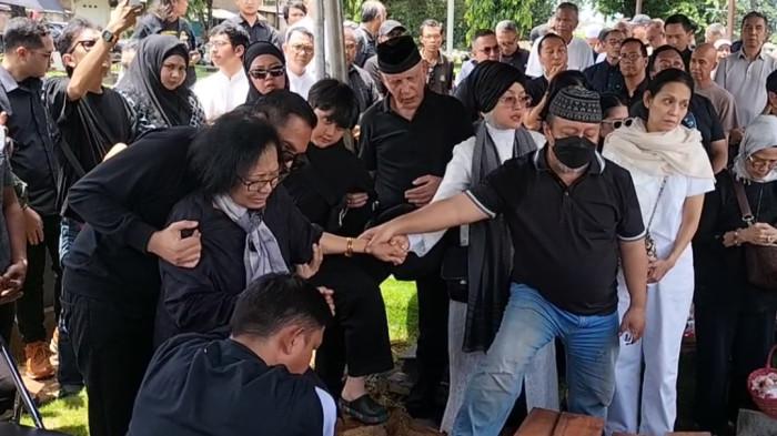 Lucky element makam2