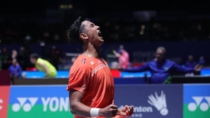 MENANG - Pebulu tangkis tunggal putra Indonesia, Alwi Farhan, melangkah ke babak perempat final All England 2026 setelah menundukkan unggulan ketujuh asal Chinese Taipei, Chou Tien Chen, dengan skor 21-13, 21-19 pada babak 16 besar di Utilita Arena Birmingham, Kamis (5/3/2026). dok: PBSI