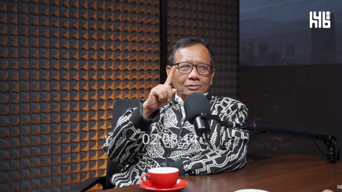 JANGAN IKUT CAMPUR - Mahfud MD dalam podcast YouTube Helmy yahya Bicara