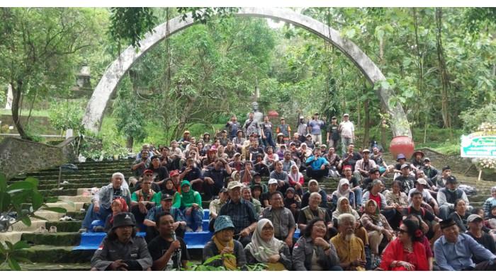 Makam seniman girisapto imogiri