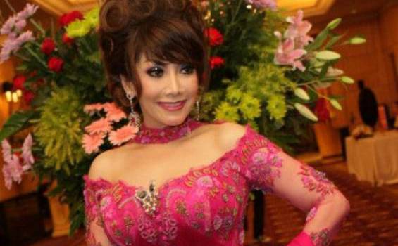 Malinda Dee Nan Seksi Tak Jua Disidang