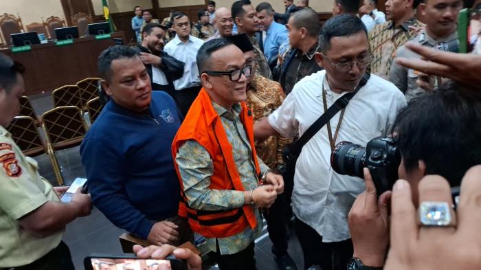 SIDANG DAKWAAN NOEL - Mantan Wamenaker Immanuel Ebenezer Gerungan alias Noel usai sidang perdana agenda pembacaan dakwaan kasus korupsi kepengurusan sertifikasi K3 di Pengadilan Tipikor Jakarta, Senin (19/1/2026). Noel menarik ucapannya soal permintaan amnesti.