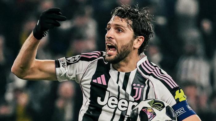 Manuel Locatelli mencetak gol ke gawang Galatasaray