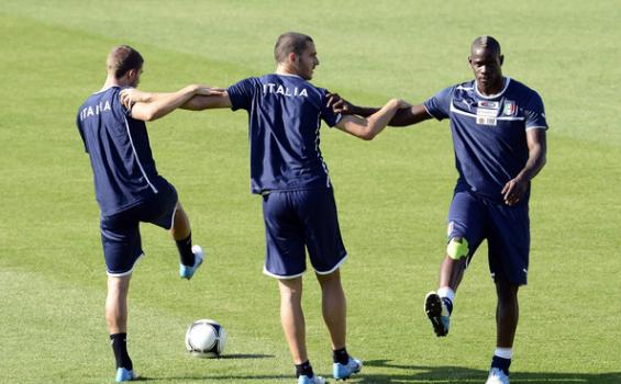 Sepak Bola Inggris Cita Rasa Italia