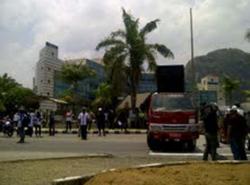 Gemmpur Blokir Jalan Masuk Kantor Tonasa