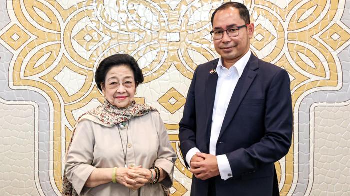 ZAYED AWARD - Presiden ke-5 RI yang juga Ketua Umum PDI Perjuangan (PDIP) Megawati Soekarnoputri dan Duta Besar RI untuk Uni Emirat Arab, Judha Nugraha di KBRI UEA, Jalan Al Yaqout, Al Rawdah, Abu Dhabi, Senin (2/2/2026).