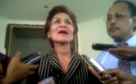 Miranda Tampak Santai Melangkah Penuhi Panggilan KPK