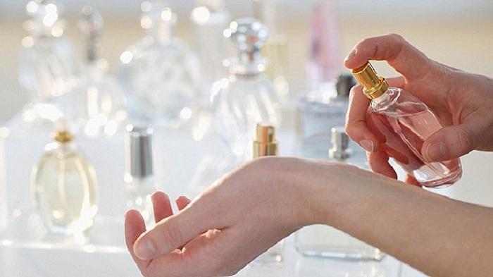 ILUSTRASI PARFUM -