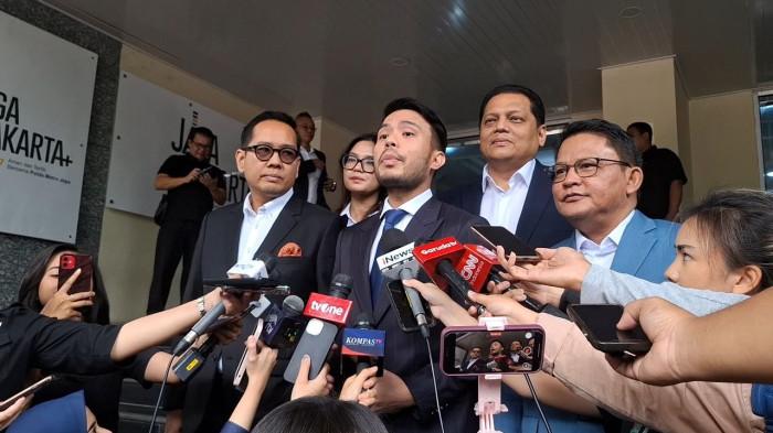 TUDINGAN IJAZAH PALSU - Kuasa hukum Presiden ke-7 RI, Joko Widodo (Jokowi) menghadiri kegiatan gelar perkara khusus di Polda Metro Jaya, Senin (15/12/2025).