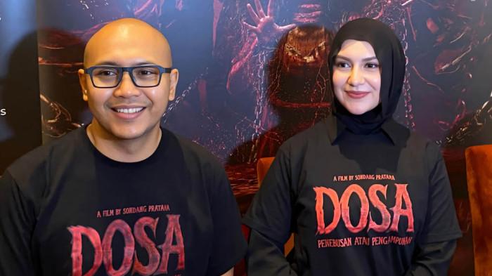 PRODUSER FILM DOSA - Reza Aditya dan Irish Bella produser film Dosa yang kini berseteru dengan Ratu Sofya. Reza Aditya dan Irish Bella di kawasan Kuningan Jakarta Selatan, Sabtu (9/5/2026).