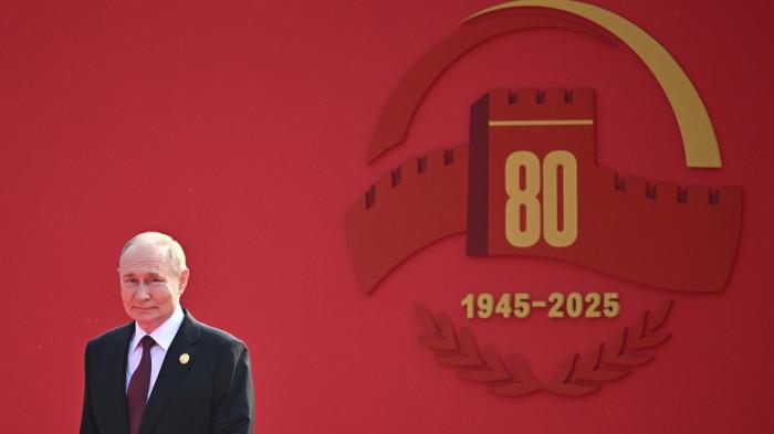 PUTIN DI CHINA - Gambar diambil dari Kantor Presiden Rusia, Rabu (3/9/2025), memperlihatkan Presiden Rusia Vladimir Putin menghadiri parade militer China. China menggelar parade militer untuk memperingati hari kemenangan pada 3 September 2025 dan 80 tahun berakhirnya agresi Jepang.