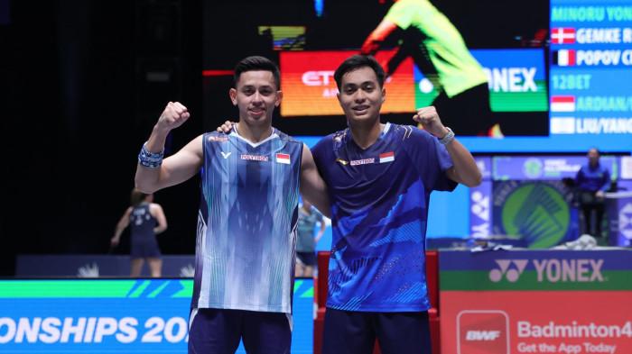 LOLOS - Pasangan ganda putra Indonesia, Muhammad Rian Ardianto/Rahmat Hidayat, berhasil melangkah ke babak 16 besar All England Open Badminton Championships setelah mengalahkan wakil Chinese Taipei, Liu Kuang Heng/Yang Po Han di Utilita Arena Birmingham, Inggris Rabu (4/3/2026). Dok: PBSI