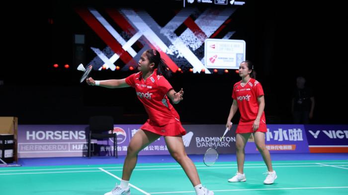 ADAPTASI LAPANGAN - Pebulutangkis ganda putri Indonesia, Rachel Allessya Rose/Febi Setianingrum saat menjalani latihan jelang tampil di Piala Thomas & Uber 2026, Forum Horsens, Denmark, Rabu (22/4/2026).